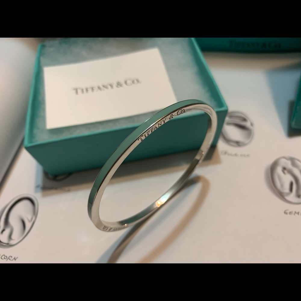 Tiffany & Co💙Very Rare Blue Enamel Bangle💙 - Picture 3 of 4